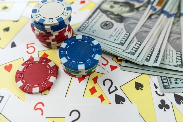 paushoki login mobile app interface showing slot tournaments and live betting markets